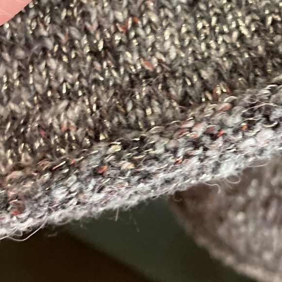 89th and Madison women’s sweater - Picture 4 of 10